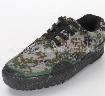 正品3554林地迷彩作訓(xùn)鞋07數(shù)碼膠鞋男軍鞋軍訓(xùn)勞保解放鞋大碼48