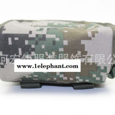 通用迷彩06通用單兵戰(zhàn)斗攜行具 防毒面具袋模塊