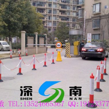 供應(yīng)塑料警示柱 公路紅白警示柱 **公路警示柱廠家