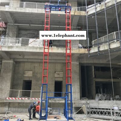 2021供應(yīng)龍門架升降機(jī) 建筑物料貨梯提升機(jī) 龍門吊升降機(jī) 工地蓋房專用升降機(jī)廠家